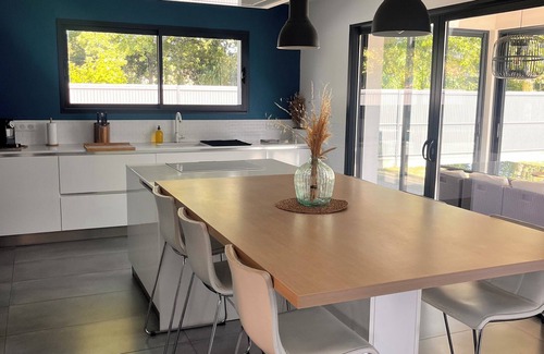 Salaunes Villa | Contemporary villa 4★ with heated pool - between Bordeaux and Lacanau