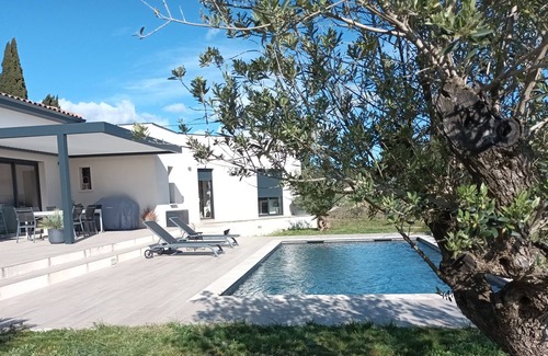 Tavel House | Contemporary villa Tavel 6 people