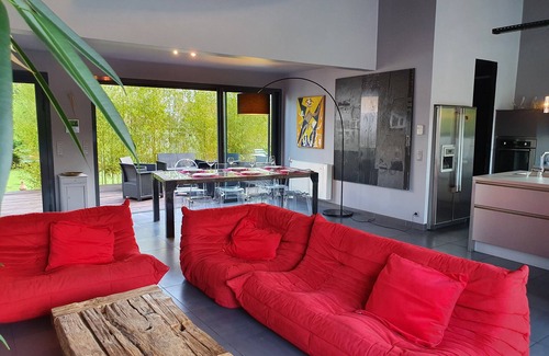 Millas House | Contemporary whole villa with swimming pool, parking.