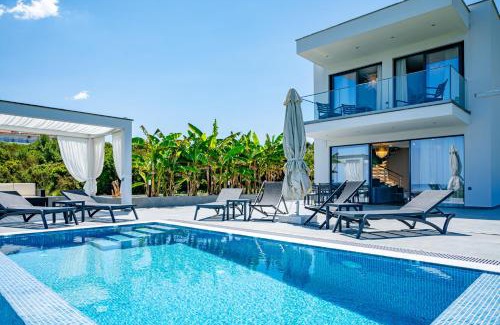 Haniotis Villa | Continent Villas