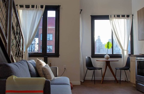 Center City Apartment | Continental Congress Loft - Kestrel Building