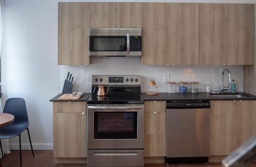Center City Apartment | Continental Congress Loft - Kestrel Building