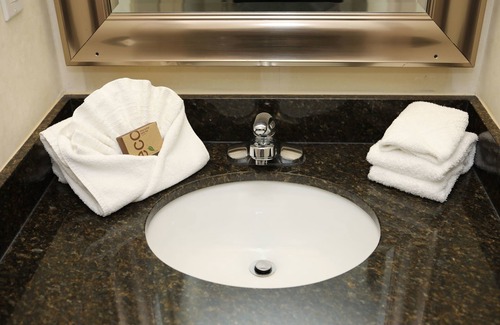 Jasper Place Hotel | Continental Inn & Suites