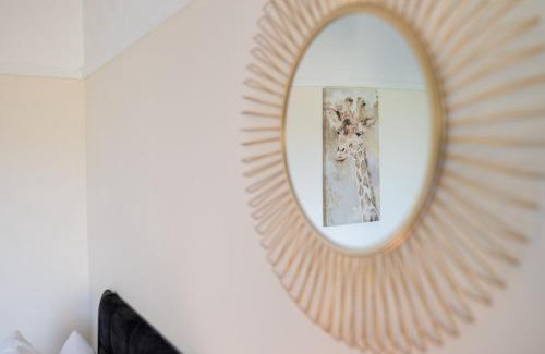 Chelmsford House | Contractor 4 Bed Home I Sleeps 8-10