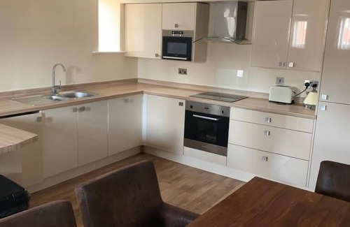 Liverpool City Centre Apartment | Contractor Mid week bookers