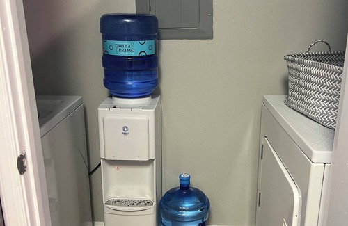 Parole Apartment | Convenient 2-bedroom apartment in charming Annapolis.