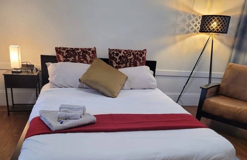 Bernal Heights Apartment | Convenient Comfy Modern Tech Victorian - Sleeps 8