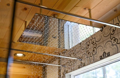Broken Bow House | Convenient Romantic Hot Tub BBQ 3-night special!