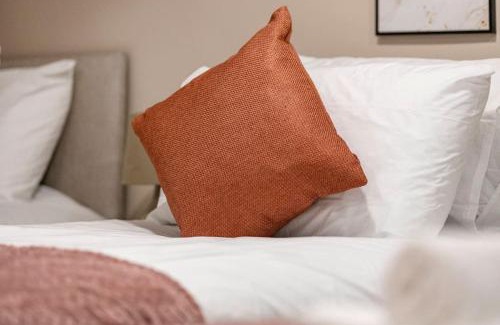 Tottenham Green Apartment | Convenient spacious house next Seven sisters station London