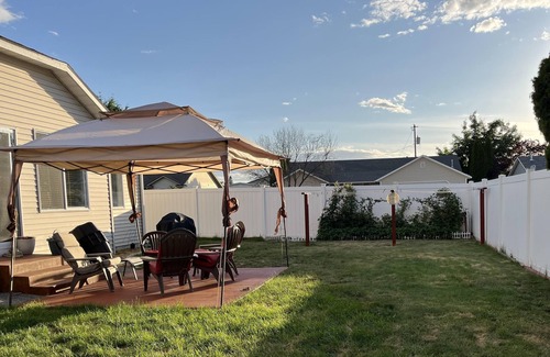 Coeur d'Alene House | Conveniently located, peaceful Hayden home