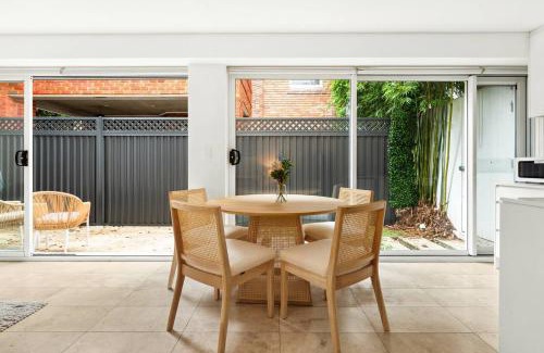 Coogee Apartment | Coogee Cove - Coastal Studio near Beach & Dining