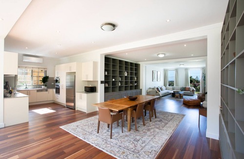 Coogee House | Coogee Views 5 bedroom Family Home with Pool