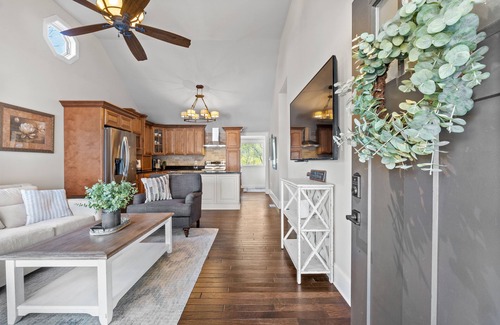 Stockbridge House | Cook Cottage