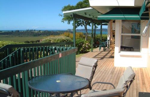 Haruru Hotel | Cook's Lookout Motel