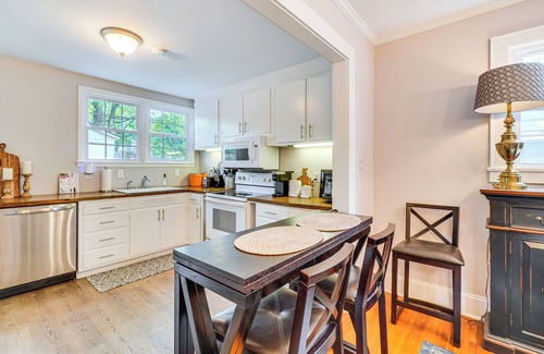 Knoxville House | Cookout Ready: Walkable Home in Bearden Village
