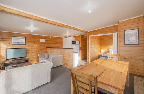 Cooks Beach Apartment | Cooks Beach Resort