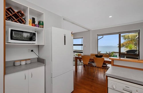 Coopers Beach House | Coopers Sands - Coopers Beach Holiday Home
