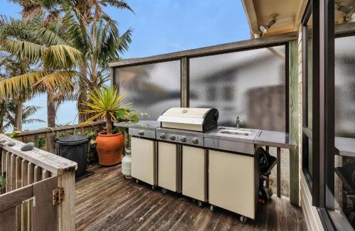 Coopers Beach House | Coopers Sands - Coopers Beach Holiday Home