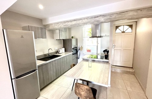 Saint-Loup-Cammas House | Coquette Maison Climatisée