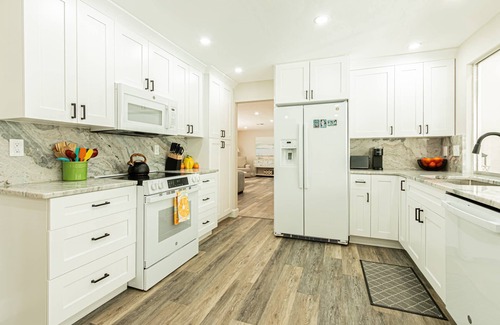 Coquina Sands House | Coquina Sands - Newly renovated - outdoor entertaining oasis w/TV & heated pool - 2 Blocks to Beach!