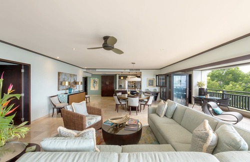 Old Trees Bay Condo | Coral Cove 14 Penthouse - Condo Crowsnest | Beach Front - Located in Stunning Saint James with House Cleaning Included
