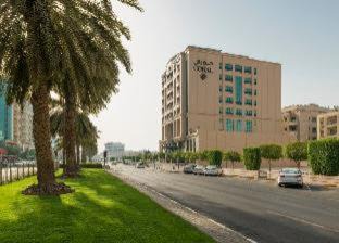 Al Muraqqabat Hotel | Coral Dubai Deira Hotel