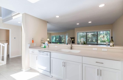 Shipyard Plantation House | Coral Reef Resort