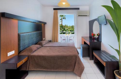 Tingaki Hotel | Corali Hotel