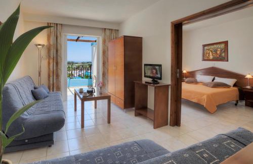 Tingaki Hotel | Corali Hotel