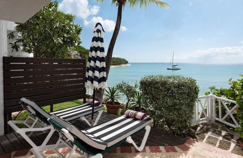 Prospect Apartment | Coralita No.1 Oceanfront Apartment Near Sandy Lane