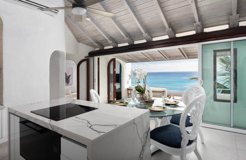 Prospect Apartment | Coralita No.4 Oceanfront Apartment Near Sandy Lane