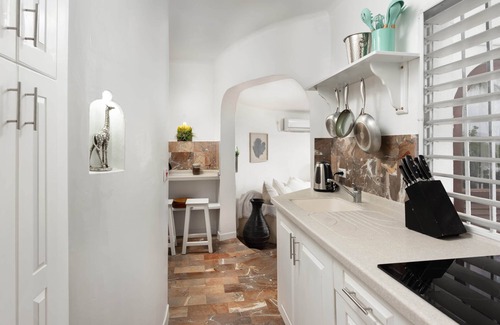 Fitts Village Apartment | Coralita No.5 Oceanfront Apartment Near Sandy Lane