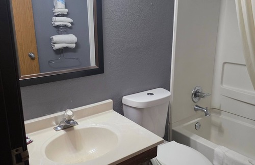 Stillwater Hotel | Coratel Inn and Suites by Jasper Stillwater