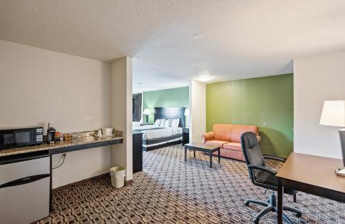 Wichita Hotel | Coratel Suites