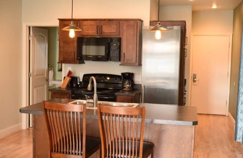 North Park Apartment | Corner 2nd floor downtown loft unit 9