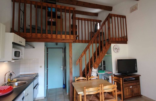 Portiragnes-Plage House | Corner villa located in a secured residence with pool, Airco, new renovated, 400m from the beach.