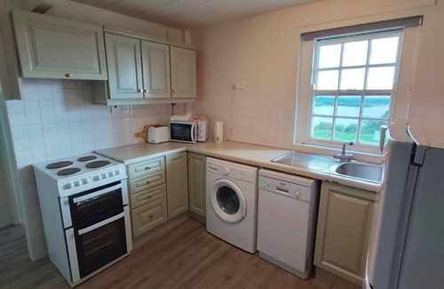 Killinaboy Cottage | Corofin Lake Cottage No 4