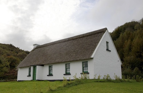 Killinaboy Cottage | Corofin Lake Cottage No 4