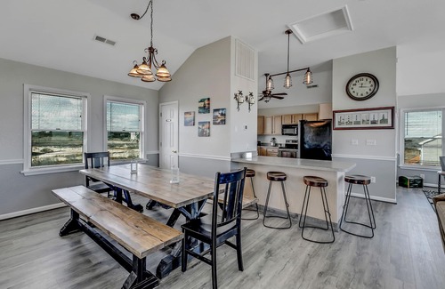 Corolla House | Corolla 4x4 house: Ocean views, Pool, Remodeled Master Bathroom, Wild Horses