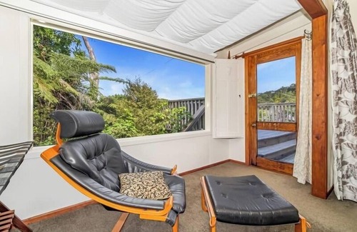 Coromandel Cottage | Coromandel Cottage - Romantic Rustic - Sea views