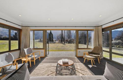 Speargrass Flat House | Coronet View Residence
