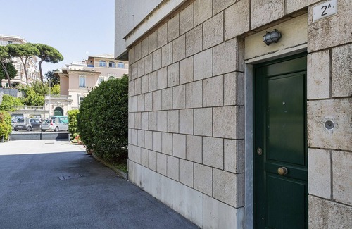 Albaro Apartment | Corso Italia Deluxe Apartment by Wonderful Italy