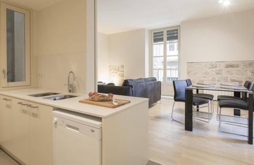 Old Town Apartment | Cort Reial 2A - Holiday Apartment Rental in Girona | Bravissimo