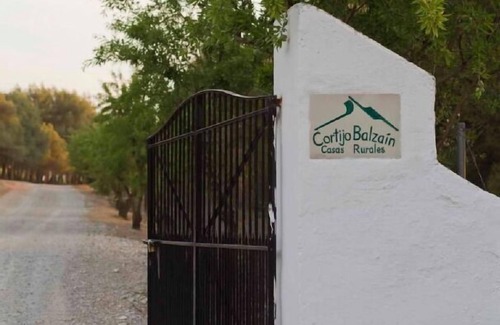 La Zubia Cottage | Cortijo Balzaín Casas Rurales for 6 people