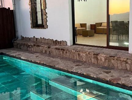 Villanueva del Trabuco Villa | Cortijo Borreguero