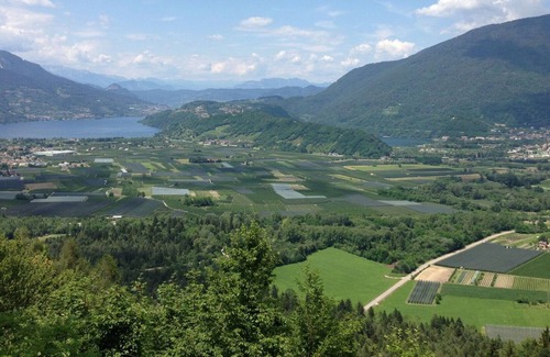 Caldonazzo Apartment | Cosy apartment for 5 people with WIFI, TV, patio, pets allowed, panoramic view and parking