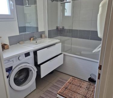 Poggio-Mezzana Apartment | Costa Verde - Appart 6 places avec piscine en bord mer