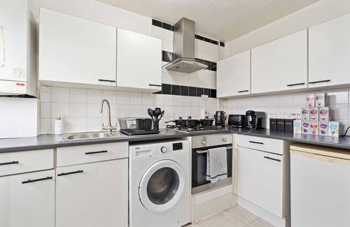 Ferndale Apartment | Cosy 1-Bed Apartment In The Heart of Stockwell