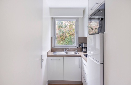 Diderot Condo | Cosy 1-Bed Apartment | Paris Vincennes | Sleeps 4