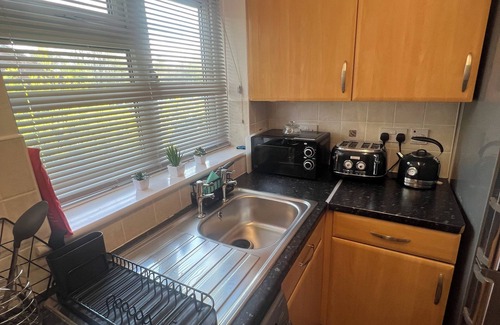 Wolverhampton Apartment | Cosy 1 bed flat located in a quite area in Wolverhampton.